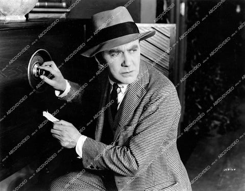 crp-18618 1920 Tom Moore cracking the safe silent film Stop Thief crp-18618