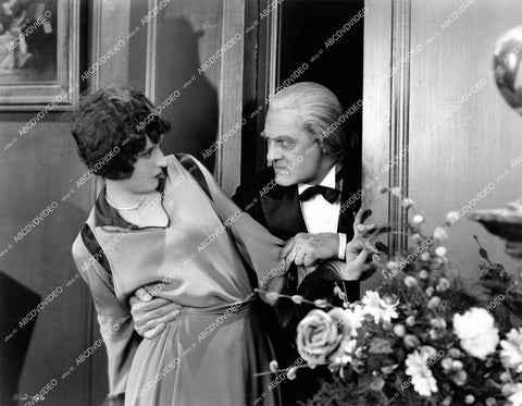 crp-18713 1927 Lionel Barrymore, Jacqueline Gadsdon silent film The Thirteenth 13th Hour crp-18713