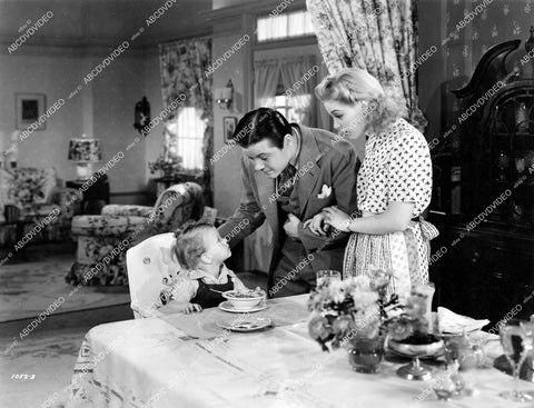 crp-18765 1940 Tom Brown, Nan Grey, Baby Sandy film Sandy Is a Lady crp-18765