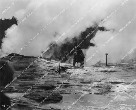 crp-18891 1923 Helene Chadwick, George Walsh vacation at Yellowstone National Park silent film Reno crp-18891