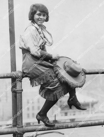 crp-01913 1940's Annie Campbell Get Your Gun (Patricia Salmon) real cowgirl or actress I don't know crp-01913