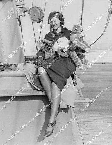 crp-01933 1934 dancer Sibyl Bowan on the S.S. Manhattan returning to New York crp-01933