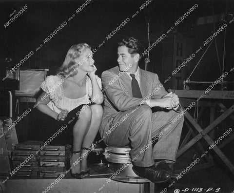 crp-00193 1947 Glenn Ford Janis Carter candid on set film noir Framed crp-00193