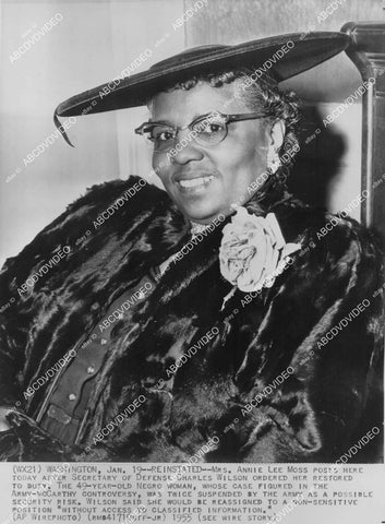 crp-01941 1955 news photo negro Annie Lee Moss reinstated to duty by Secretary of Defense Charles Wilson crp-01941