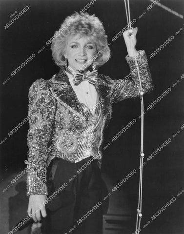 crp-01995 1987 Barbara Mandrell is ring master for TV Ringling Bros & Barnum & Bailey Circus crp-01995