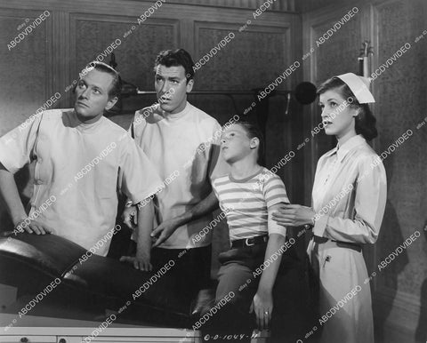 crp-02200 1944 Jim Bannon, George Macready, Howard Rodin, Anne Loos horror film The Soul of a Monster crp-02200