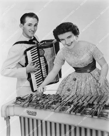 crp-02328 1940's musicians John and Flora w acordeon and xylophone Deagan Vibraharp crp-02328