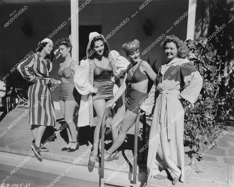 crp-02358 1944 pool party babes Jeff Donnell,Shirley Mills,Jinx Falkenburg,Leslie Brooks,Marcia Mae Jones Nine Girls crp-02358