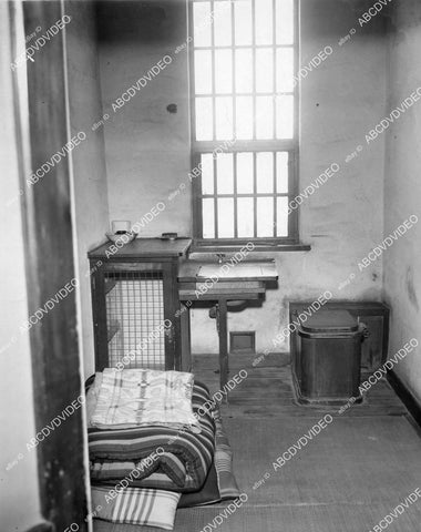 crp-02519 1945 WWII news photo Tokyo, Japan Sugamo Prison where Hideki Tojo awaits trial crp-02519