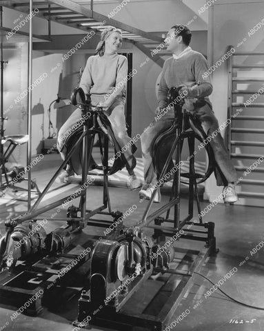 crp-02802 1940 Ian Hunter, Verree Teasdale on mechanical exercise horses film Come Live with Me crp-02802