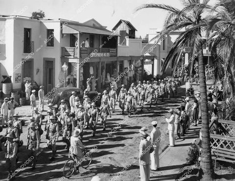 crp-03123 1942 military marching band sequence film Two Yanks in Trinidad crp-03123