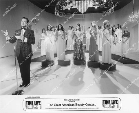 crp-03343 1973 Bob Cummings, Farrah Fawcett & contestants TVM The Great American Beauty Contest crp-03343