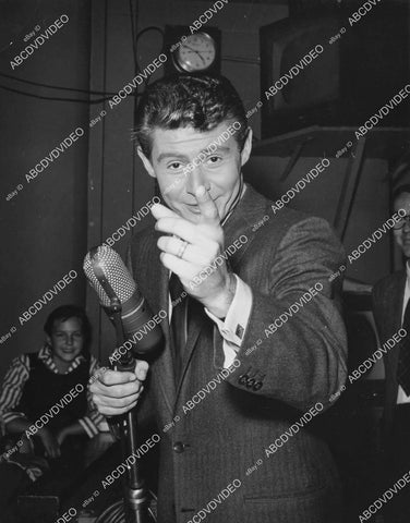 crp-03433 1950's singer Eddie Fisher at NBC studios crp-03433