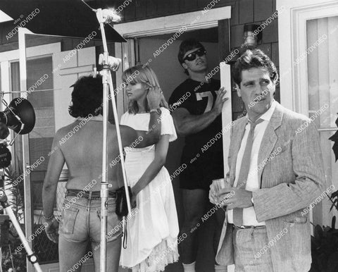 crp-03466 1985 music Glen Frey, Janie Beggs on set filming rock video Smuggler's Blues crp-03466