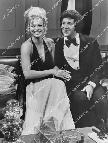 crp-03521 1971 music singer Juliet Prowse, Tom Jones TV That's Him, That's Her & This Is the Devil crp-03521