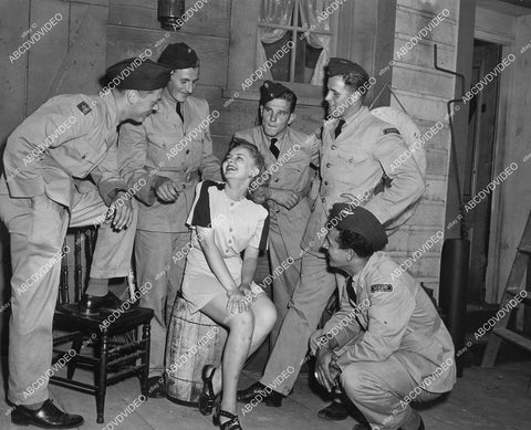 crp-03557 1940's Elisabeth Fraser w real POW escapees from Nazis in Norway crp-03557