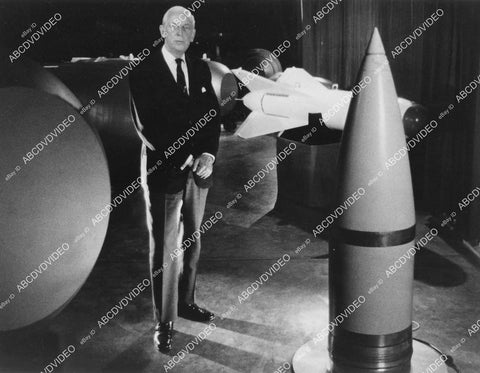 crp-03759 1973 Alistair Cooke w missiles for news show TV America The Arsenal crp-03759