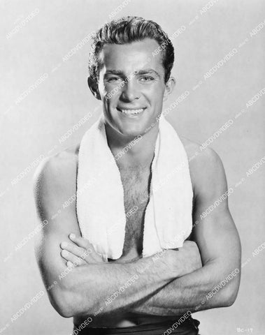 crp-03791 1960's shirtless & handsome Robert Conrad portrait crp-03791