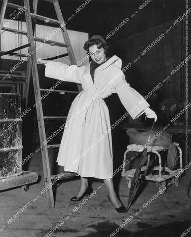 crp-03892 1960's Pat Crowley in new rain coat w umbrella crp-03892