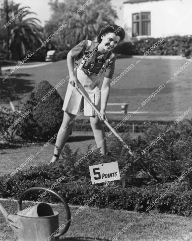 crp-03960 1944 pretty Francine Counihan of American Home Magazine in Victory Garden film Cover Girl crp-03960