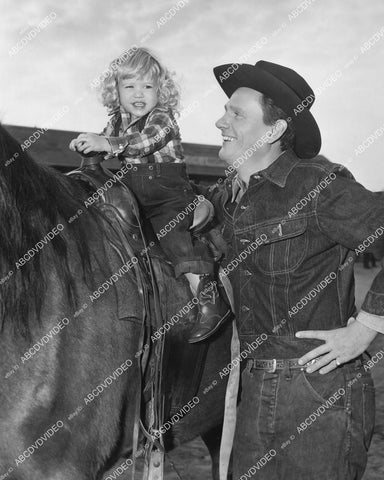 crp-03985 1951 Lollie Nadeau, Wendell Corey film Rich Young and Pretty crp-03985