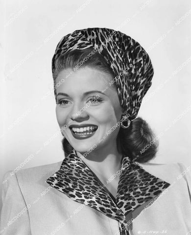 crp-04044 1947 Peggie Castle portrait film When a Girl's Beautiful crp-04044