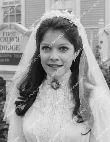 crp-04118 1974 Julie Cobb in bridal gown TV Gunsmoke crp-04118