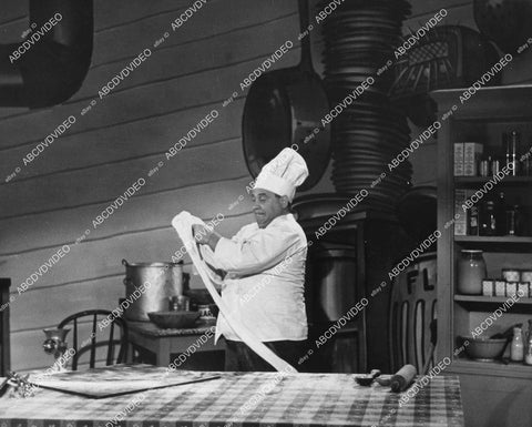 crp-04419 1944 chef Joe Besser has trouble w the dough in kitchen film Hey, Rookie crp-04419