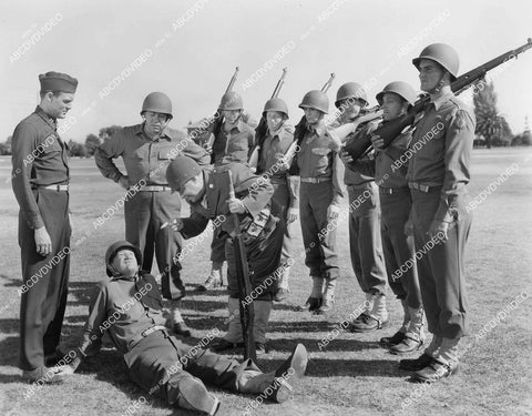 crp-04440 1944 Larry Thompson, Larry Parks, Joe Besser, Joes Sawyer and soldiers film Hey, Rookie crp-04440
