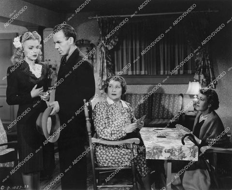 crp-04522 1944 Lynn Merrick, Robert Williams, Cecil Weston, Edythe Elliott film Stars on Parade crp-04522