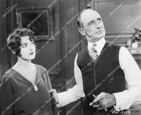 crp-04537 1928 Sally Phipps, Brandon Hurst silent film News Parade crp-04537