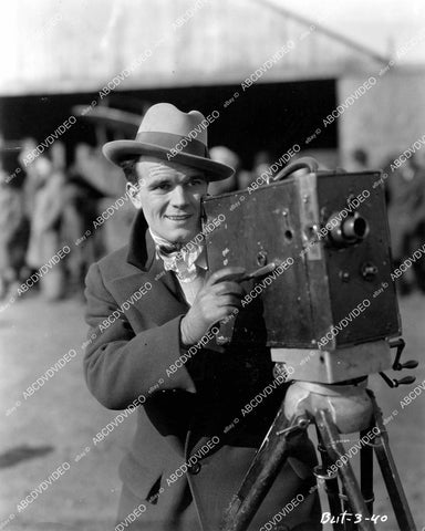 crp-04541 1928 Nick Stuart w his newsreel camera silent film News Parade crp-04541