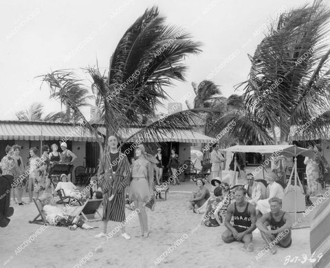 crp-04572 1928 Sally Phipps pre-code swimsuit beach party silent film News Parade crp-04572