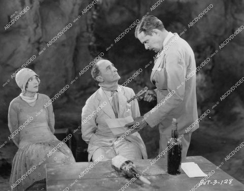 crp-04608 1928 Brandon Hurst, Sally Phipps, Cyril Ring in the cave silent film News Parade crp-04608