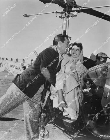 crp-04636 1953 Barbara Rush, Richard Carlson in the helicopter sci-fi film It Came from Outer Space crp-04636