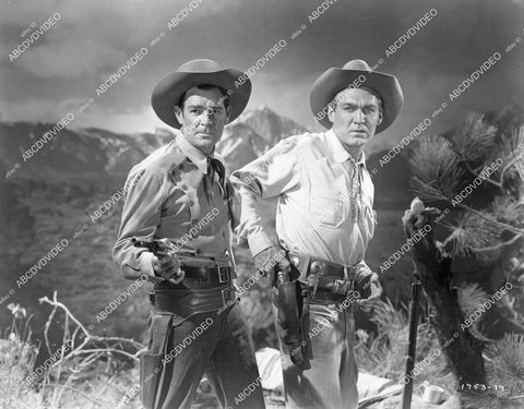 crp-04905 1948 Rod Cameron, Forrest Tucker film The Plunderers crp-04905