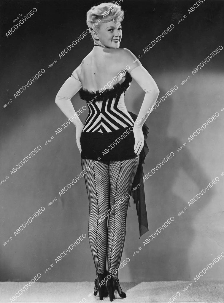 crp-04932 1943 Goldwyn Girl Diana Mumby in nylon fishnets voted 