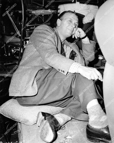 crp-05090 1945 director Alexander Hall relaxing at Columbia Studios film She Wouldn't Say Yes crp-05090