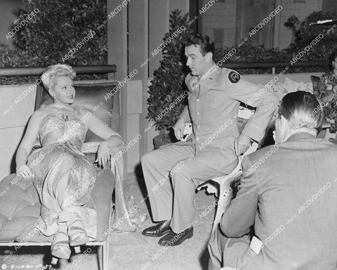 crp-05104 1945 Adele Jergens, Lee Bowman, Alexander Hall on set film She Wouldn't Say Yes crp-05104