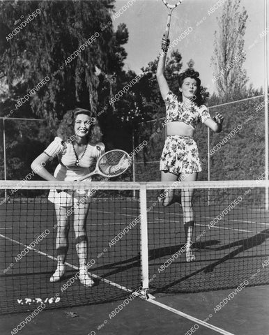 crp-05325 1944 Shirley Temple's stand in Mary Lou & cutie on tennis court film Since You Went Away crp-05325