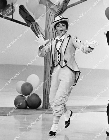 crp-05381 1968 music singer Shirley Bassey sings Walking Happy TV The Red Skelton Hour crp-05381