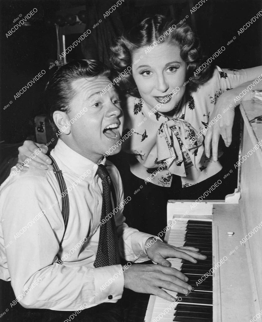 crp-05421 1948 dblwt Mickey Rooney & Betty Garrett at the piano film W ...