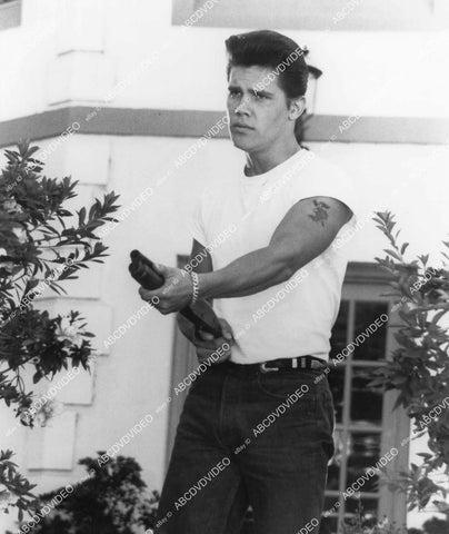 crp-05529 1987 Josh Brolin w a shotgun TV Private Eye crp-05529