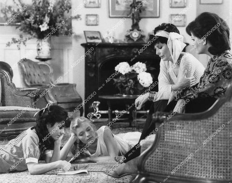crp-05547 1983 Alexa Kenin, Merete Van Kamp, Sada Thompson, Claudia Cardinale TVM Princess Daisy crp-05547