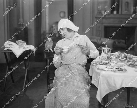 crp-05606 1927 Johnny Hines in drag w a parrot silent film Home Made crp-05606