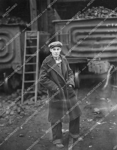 crp-05997 1931 miner Losie Hale back from the dead after blast Linton, Ind traps nine crp-05997