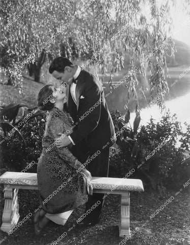 crp-06068 1929 Rod La Rocque, Billie Dove scene k silent film The Man and the Moment crp-06068