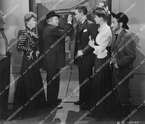 crp-06120 1943 George McKay, Glenda Farrell, George Cleveland, Tom Neal, Ann Savage film Klondike Kate crp-06120