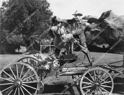 crp-06177 1942 Victor Jory & Joe E Brown fist fight on a wagon film Shut My Big Mouth crp-06177