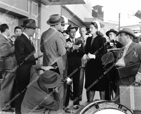 crp-06420 1946 Jinx Falkenburg surrounded by reporters film Talk About a Lady crp-06420